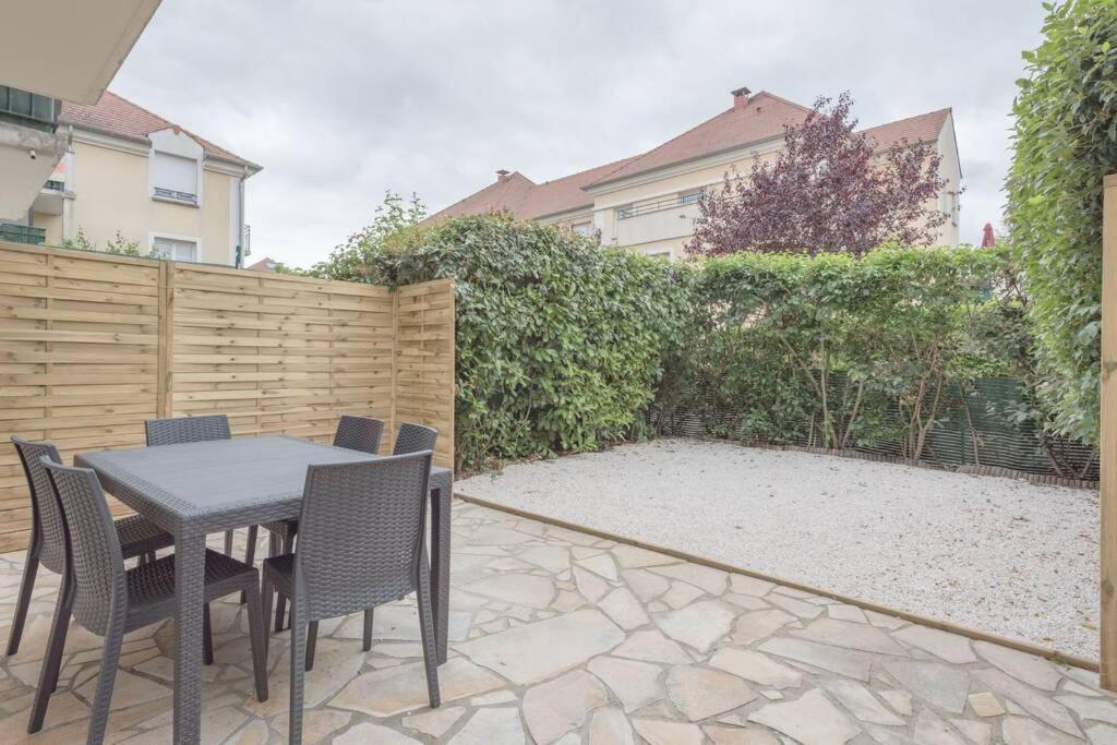 Garden Apartment Next To Disneyland Bussy-Saint-Georges Exterior photo